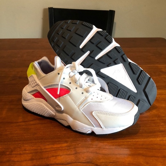 Nike Air Huarache Womens Shoes DH4439 106 - Picture 1 of 5